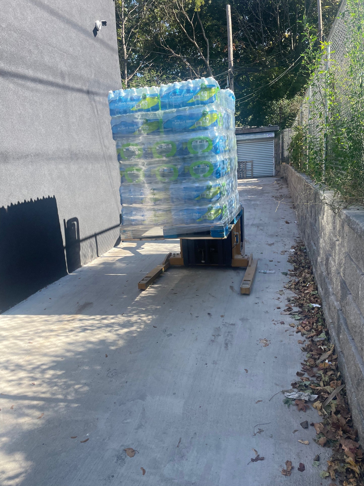 Member's Mark Purified Water – Full Pallet (1,920 Bottles, 16.9 oz)
